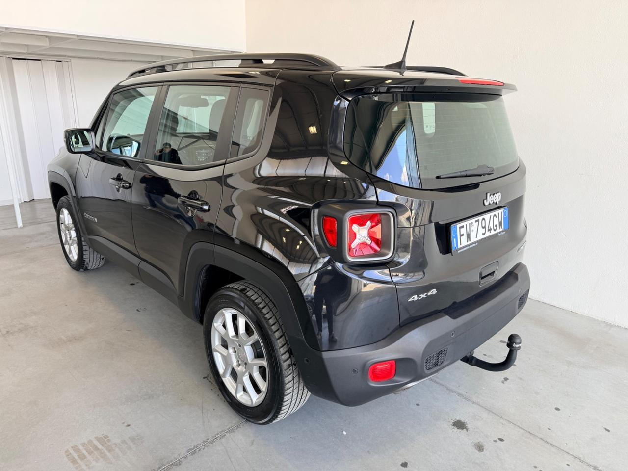 Jeep Renegade 2.0 Mjt 140CV 4X4 Limited Uconn 8.4