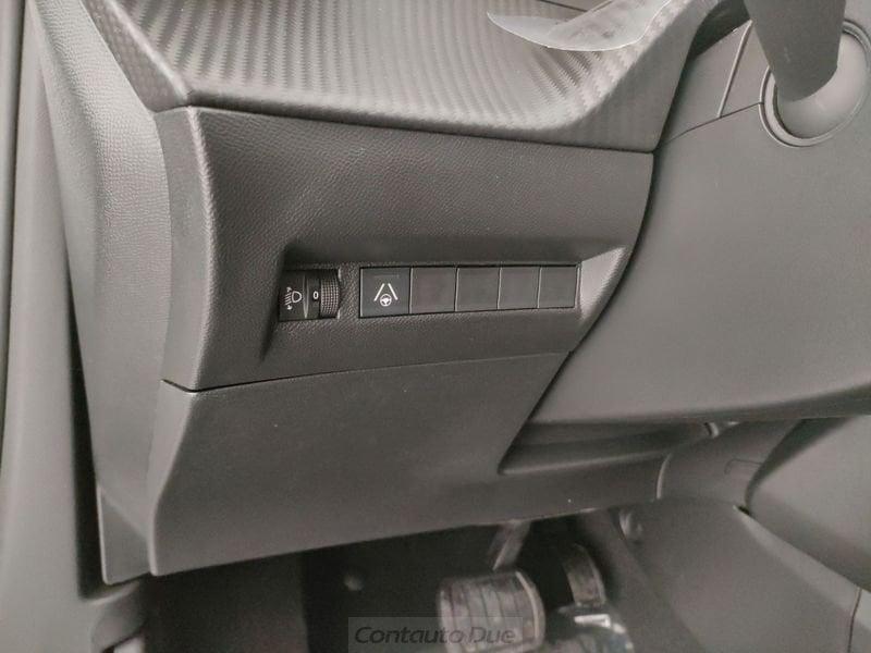 Peugeot 2008 2008 1.2 hybrid Allure 145cv e-dcs6