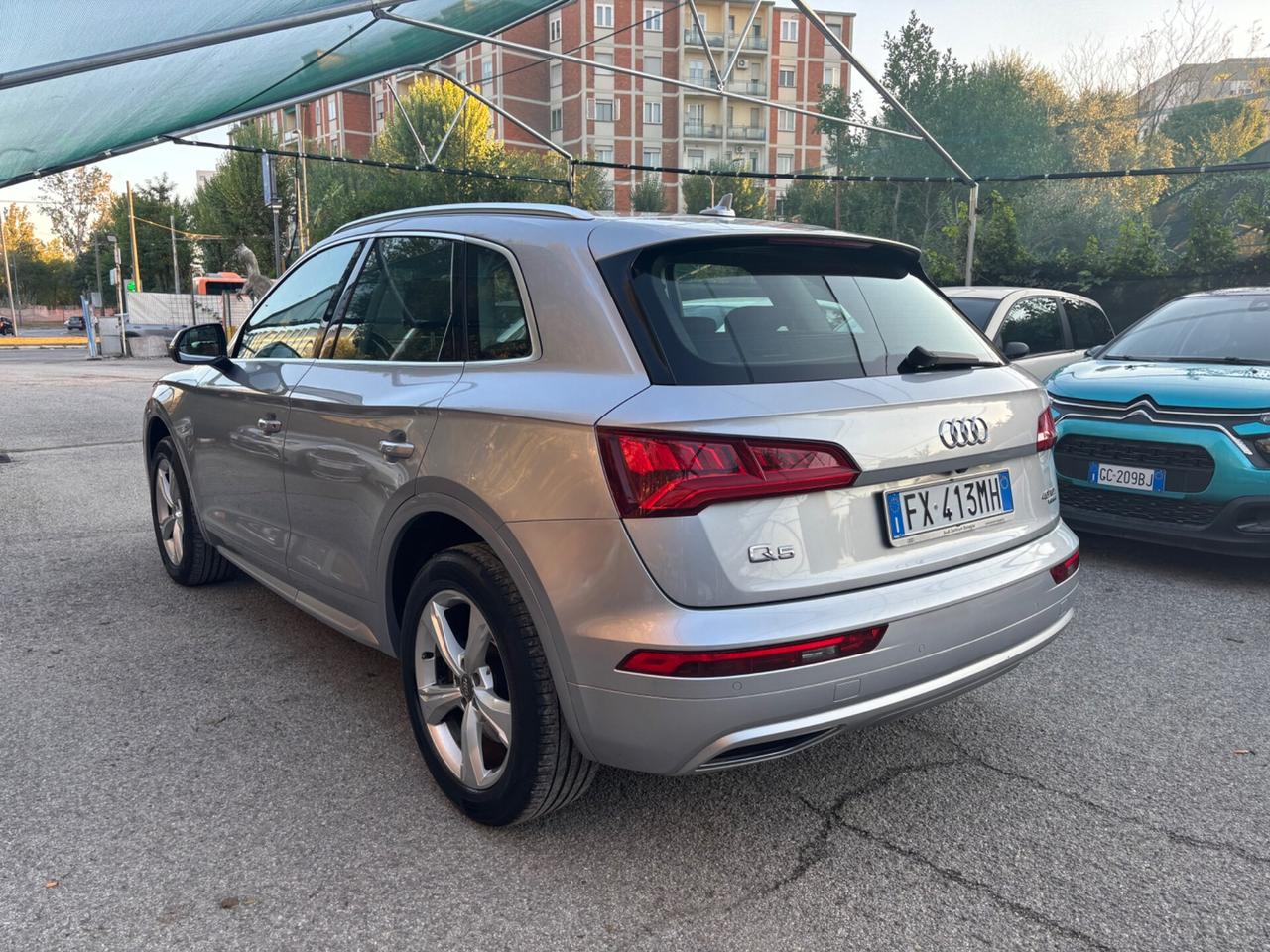 Audi Q5 2.0 TDI quattro S tronic S line plus