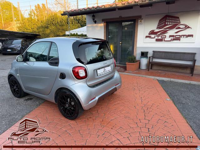 SMART ForTwo 1.0 twinamic Superpassion NAVI! LED! PREZZO REALE!