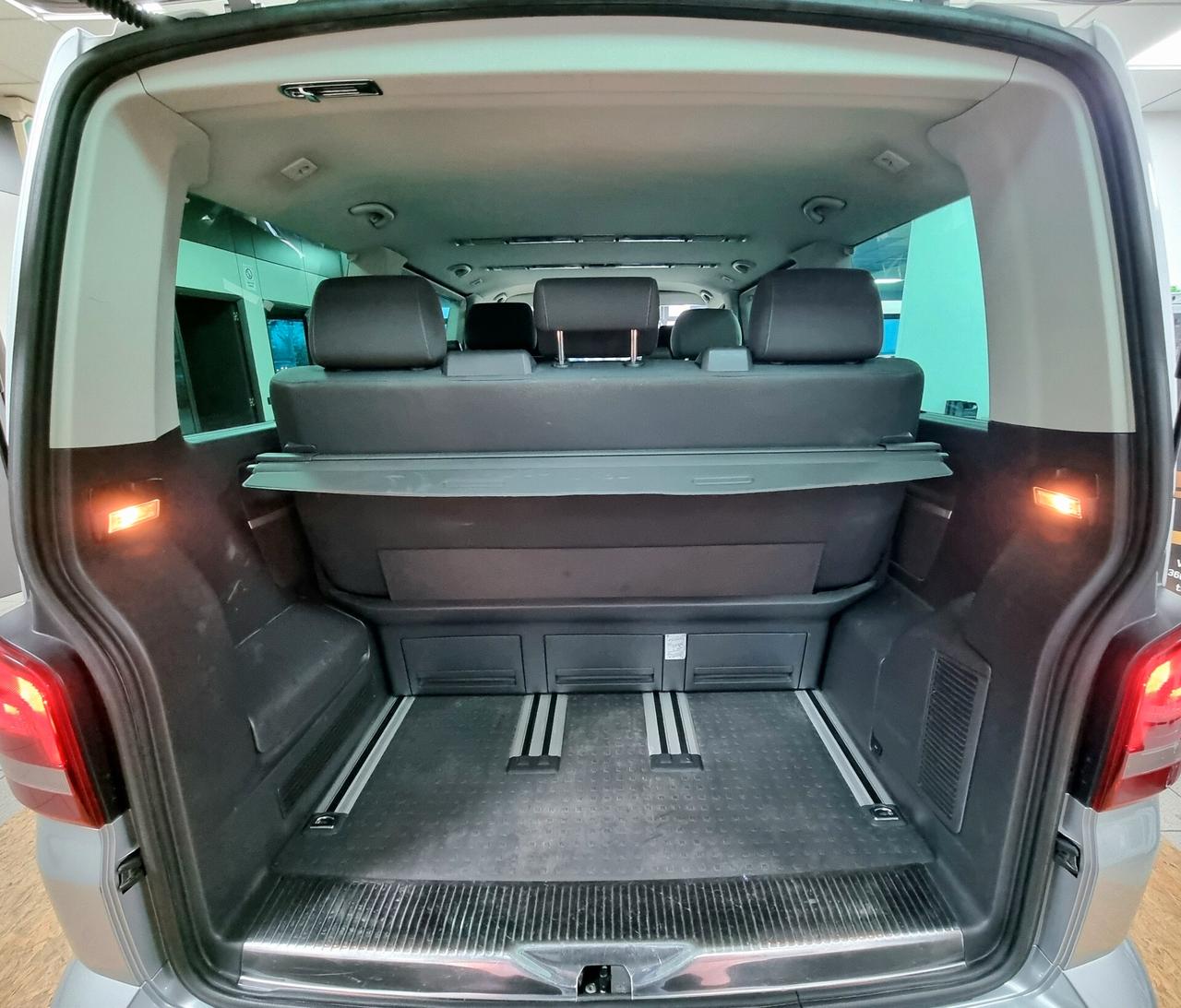 VOLKSWAGEN MULTIVAN 2.0 TDI 140CV DSG HIGHLINE