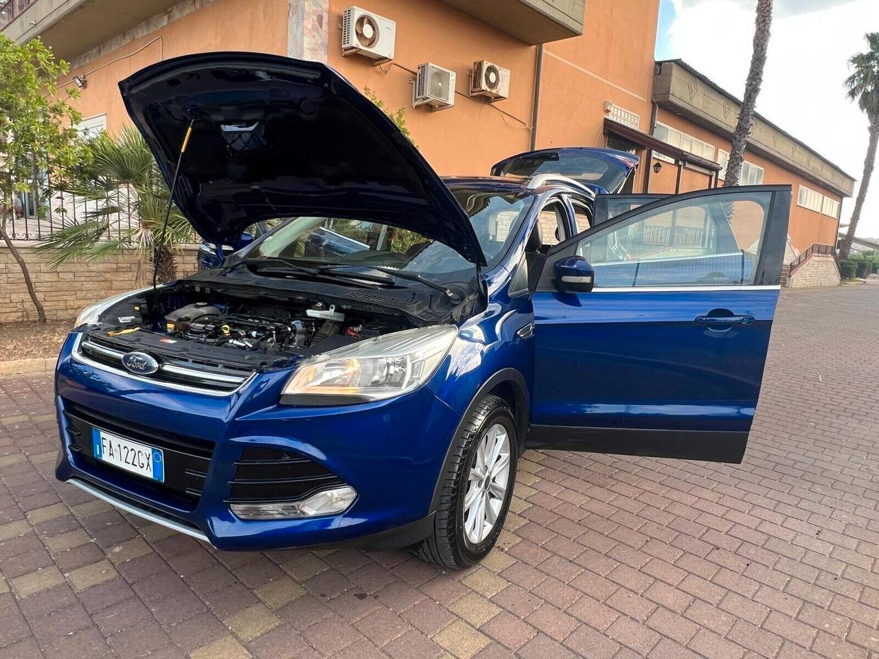 Ford Kuga 2.0 TDCI 150 CV S&S 4WD Titanium