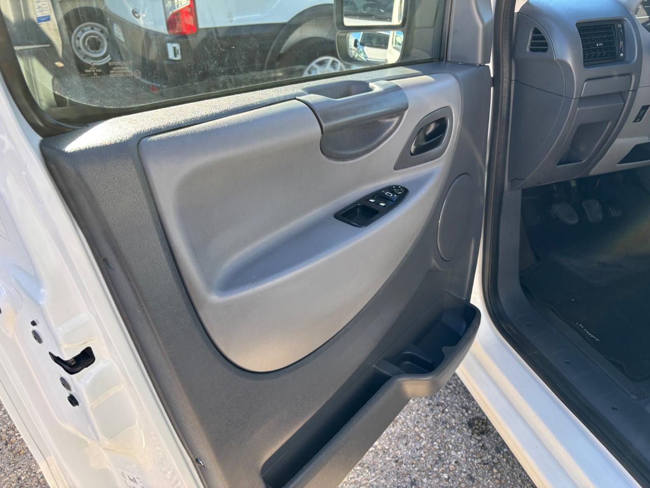 Citroen jumpy 2.0 135 cv l1h1 2013