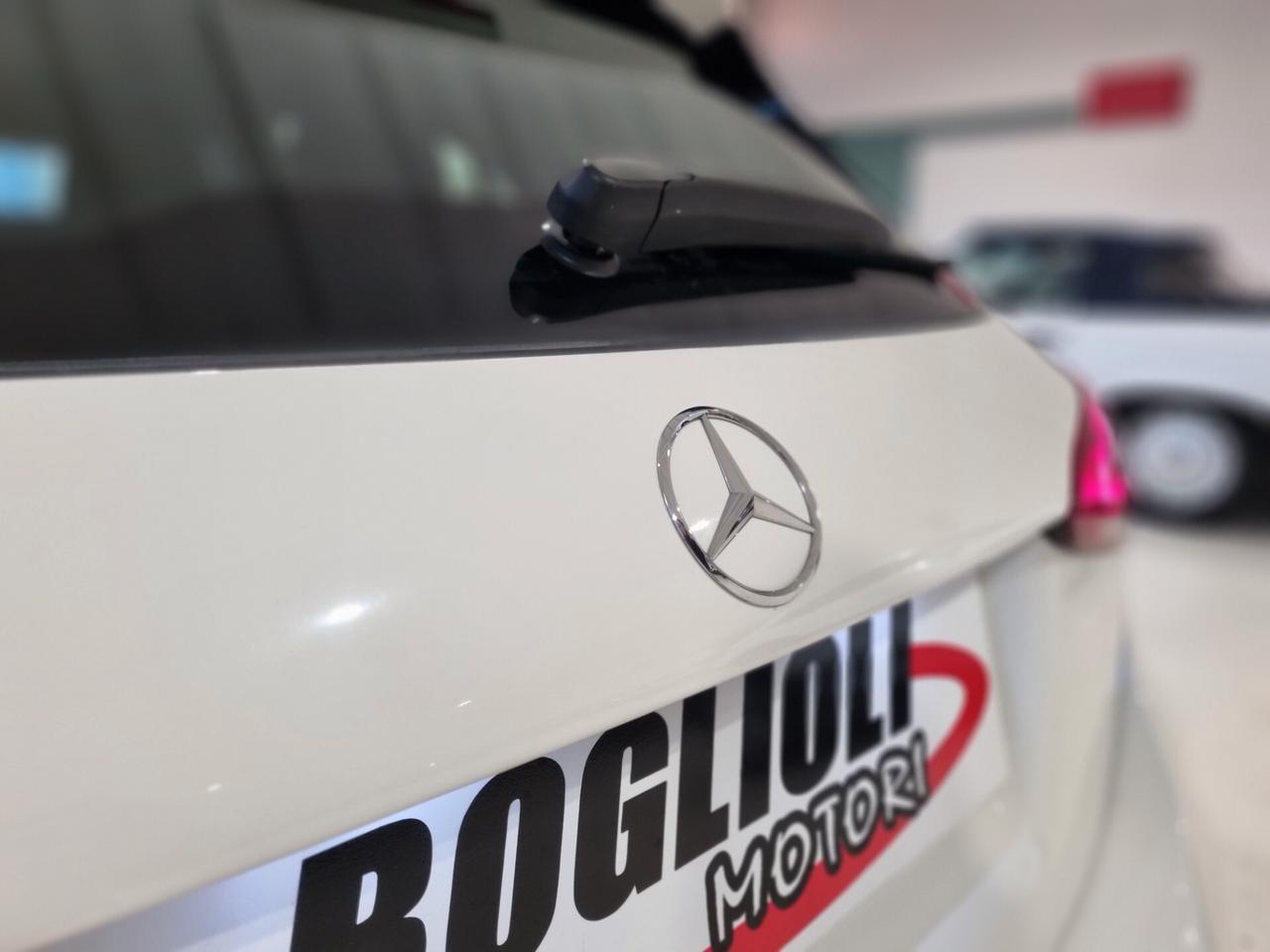 Mercedes-Benz A 180 d Automatic Premium AMG