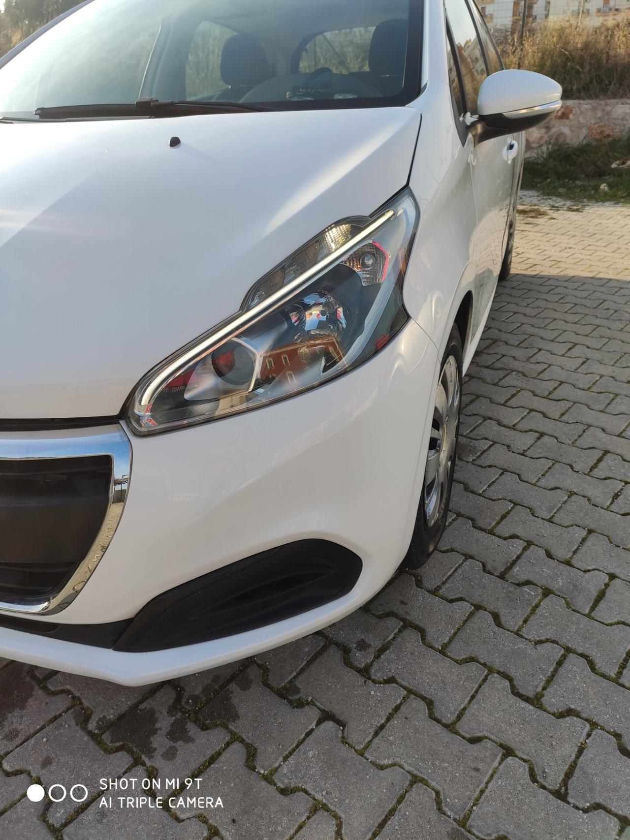 Peugeot 208 PureTech 82 5p. GPL Active