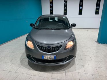 Lancia Ypsilon 1.0 FireFly 5 porte S&S Hybrid Ecochic Silver