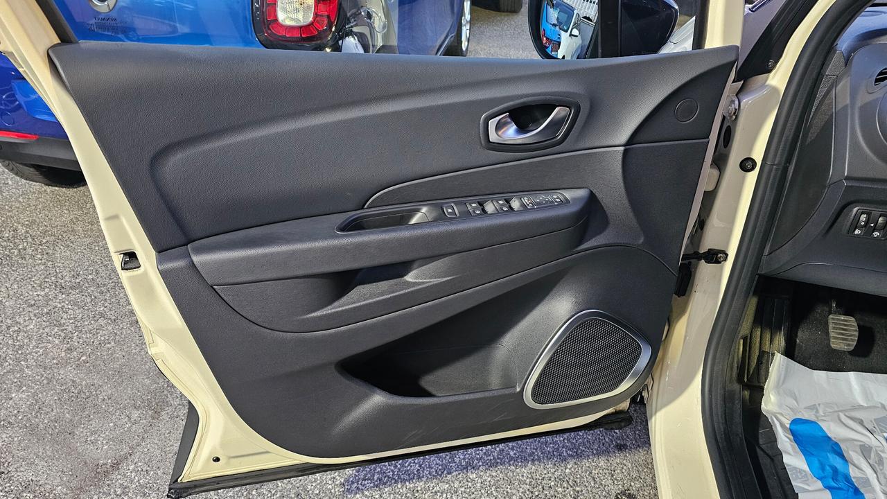 Renault Captur TCe 12V 0.9 90 CV ENERGY INTENS UNIPRO TAGL UFF