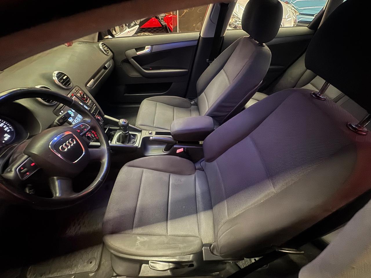 Audi A3 SPB 1.6 TDI 105 CV CR Ambition