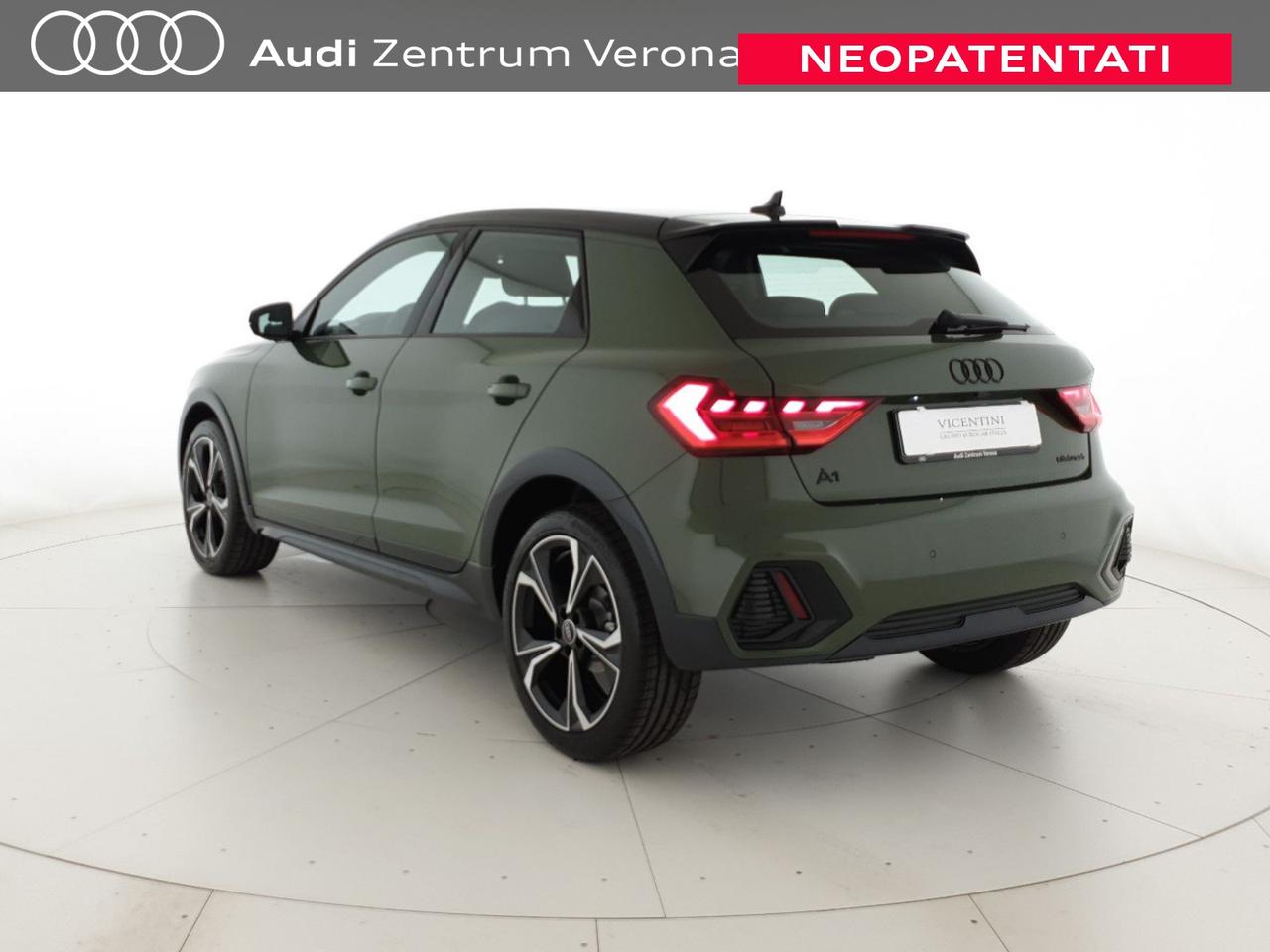 Allstreet 30TFSI 116CV S tronic Identity Contrast