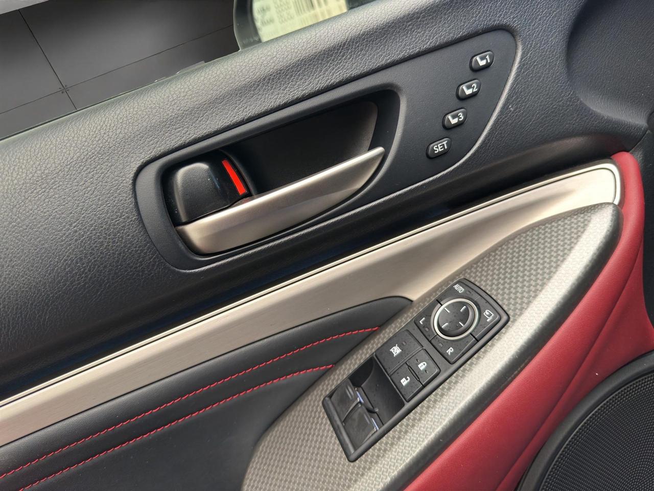 Lexus RC 300h 2.5 hev f-sport