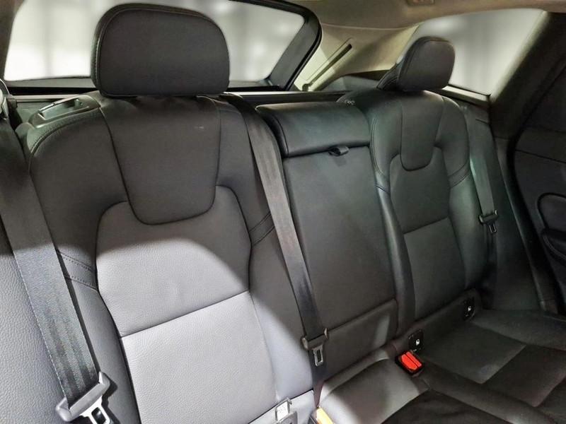 VOLVO XC60 T6 Plug-in AWD auto Plus Dark