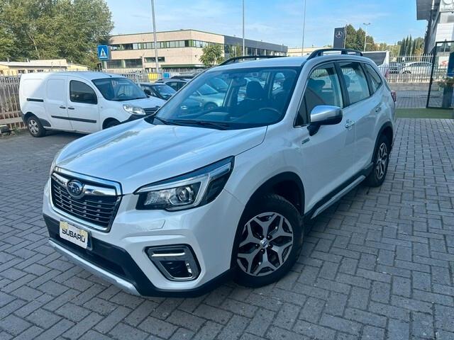 Subaru Forester 2.0 e-Boxer CVT Lineartronic FREE