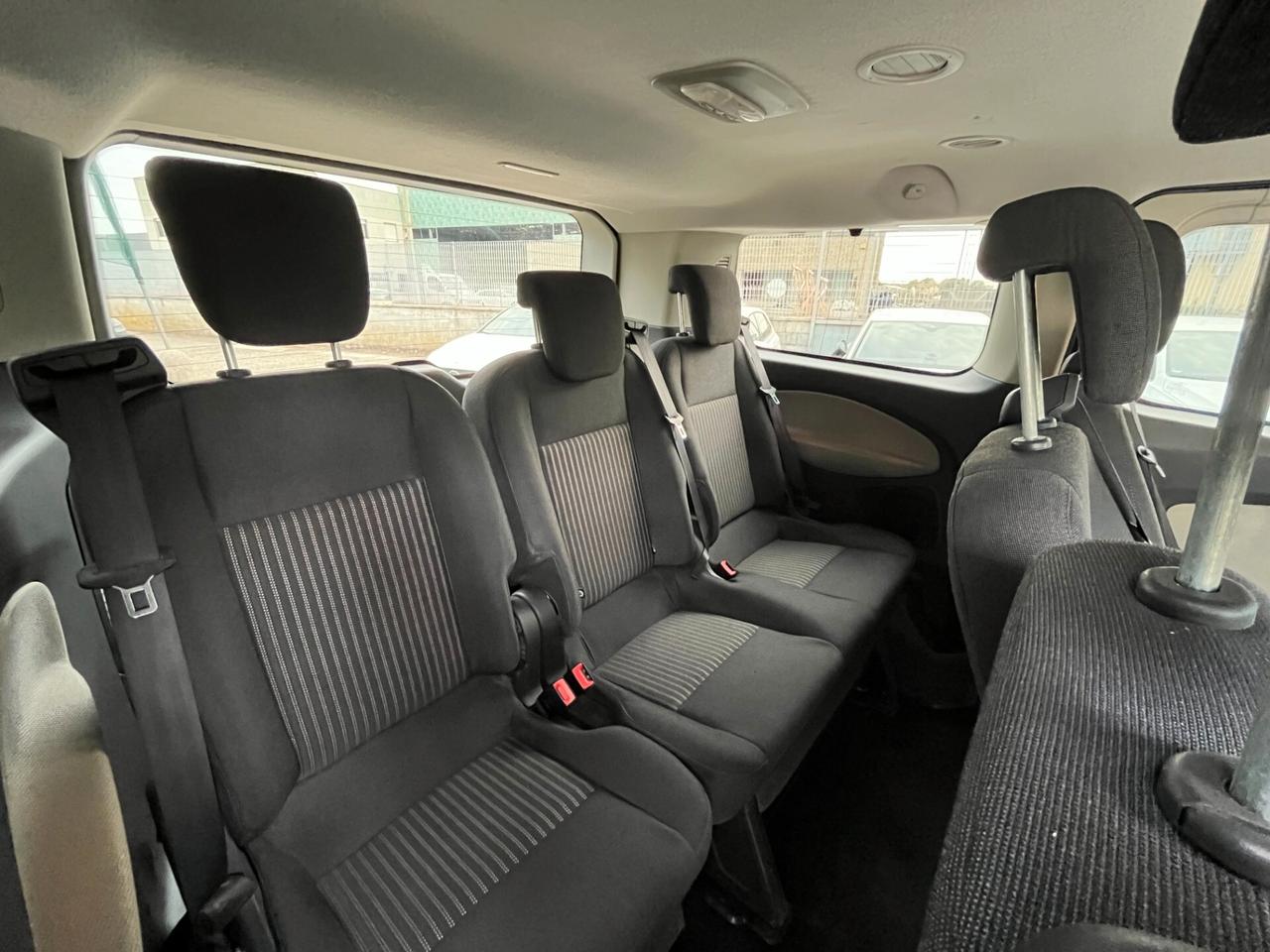 Ford Tourneo Custom 310 2.0 TDCi 130CV PC Trend