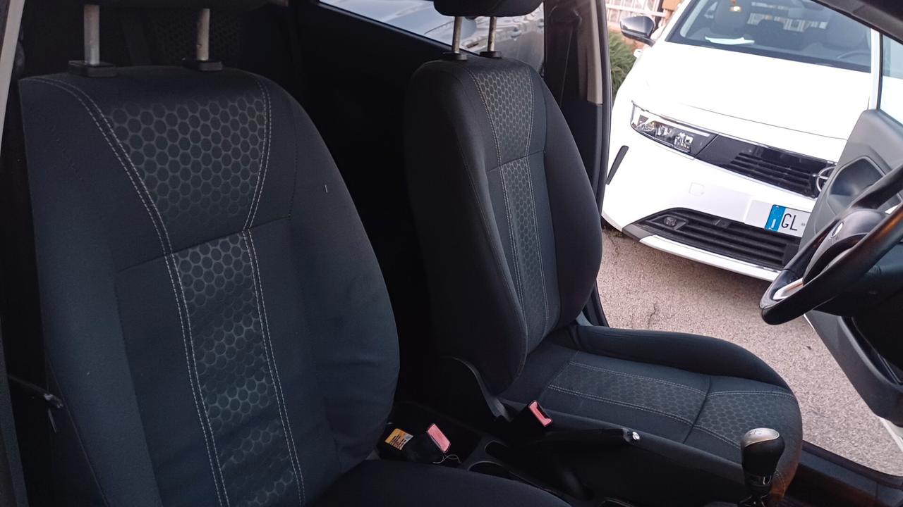 Ford Fiesta 1.4 TDCi 70CV 5p. Titanium