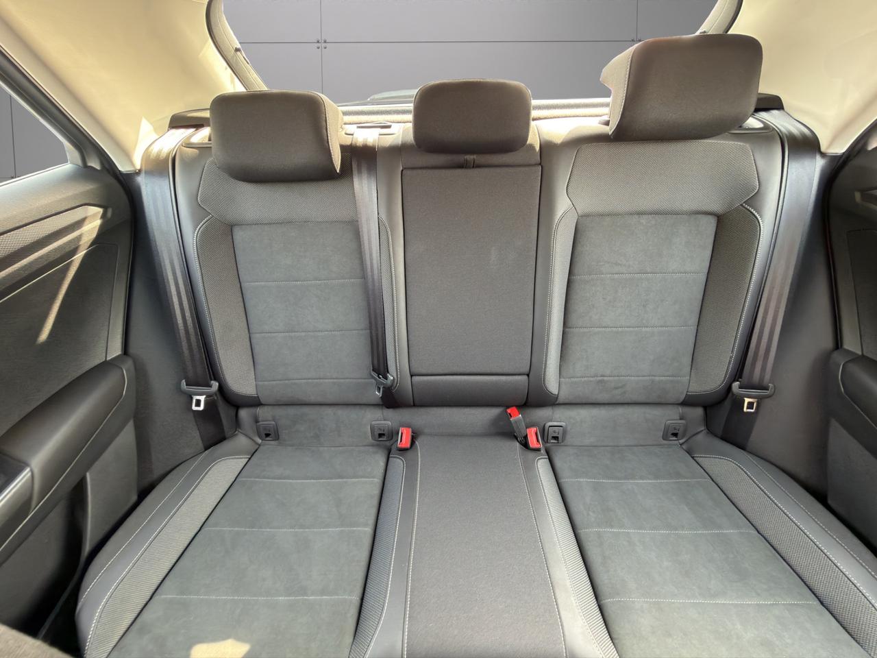Volkswagen T-Roc 1.0 tsi STYLE 110cv - Unipro - Promo Finanziamento - Garanzia - Virtual Cockpit - Navi Pro - Retrocamera - IQ Light