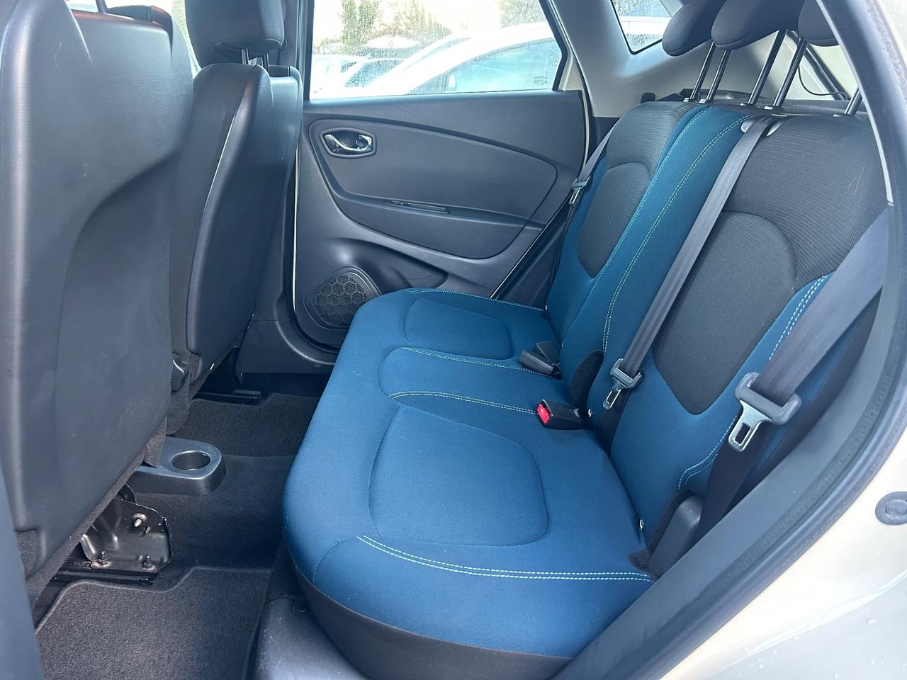 Renault Captur 1.5 DCI FULL OPTIONAL GARANZIA