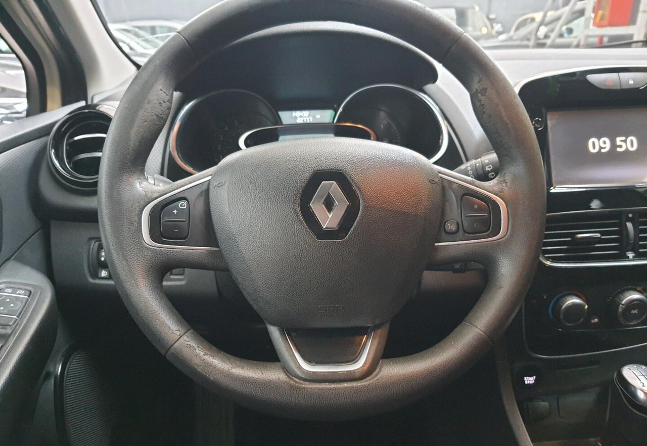 RENAULT Clio Intens 1.200 16v 75cv 5porte
