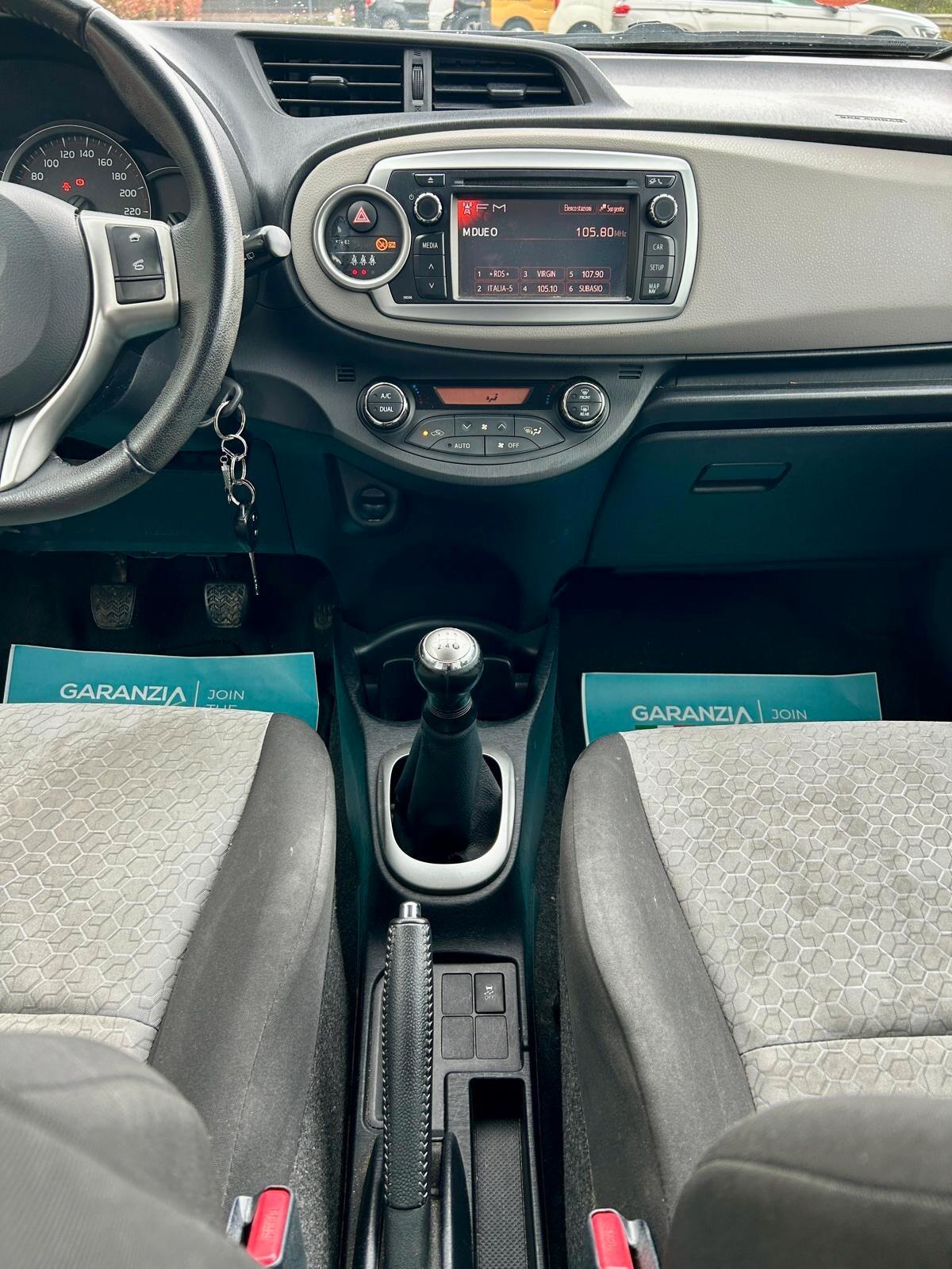 Toyota Yaris 1.0 5 porte Lounge - ok neopatentato