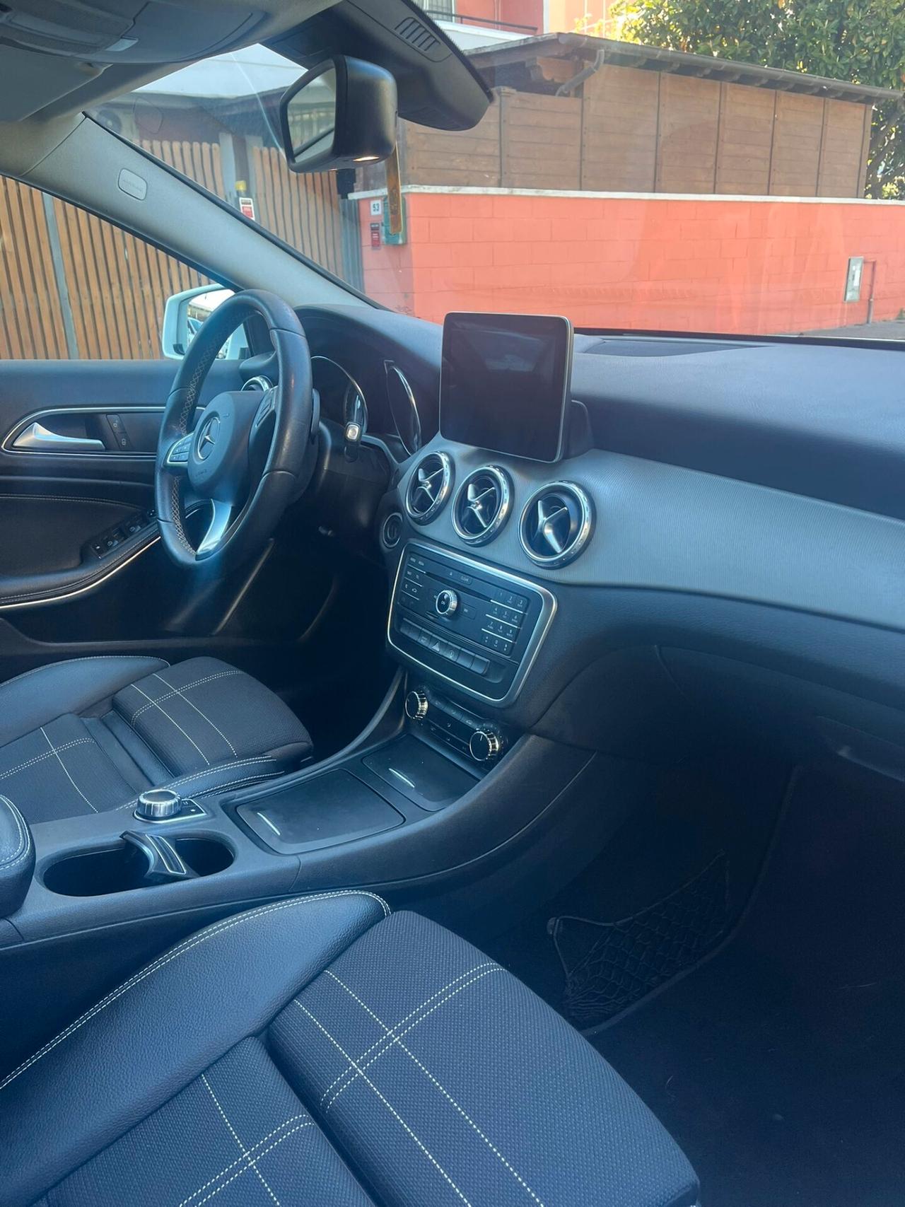 Mercedes-benz GLA 200 d Automatic Executive
