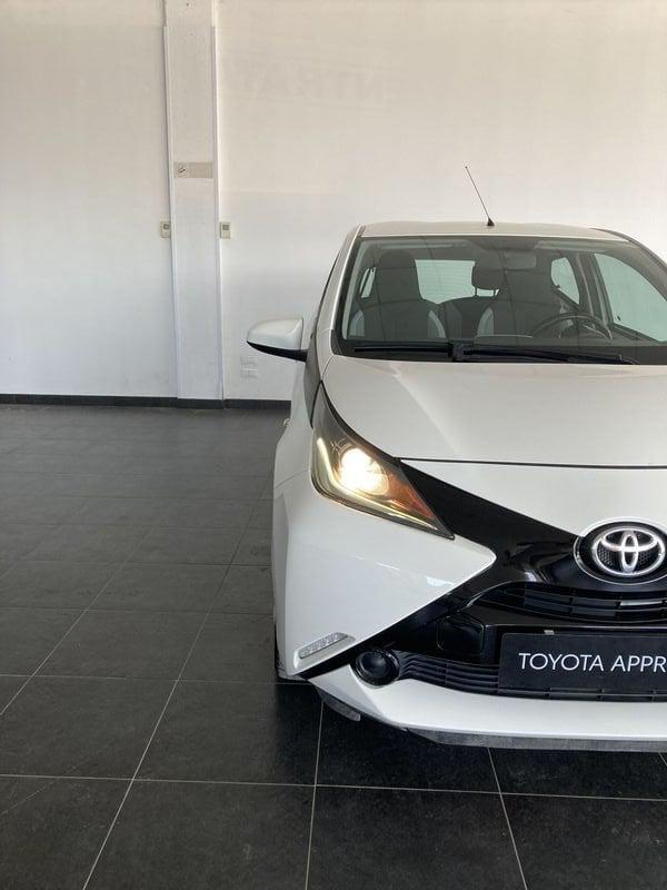 Toyota Aygo 1.0 VVT-i MMT x-play
