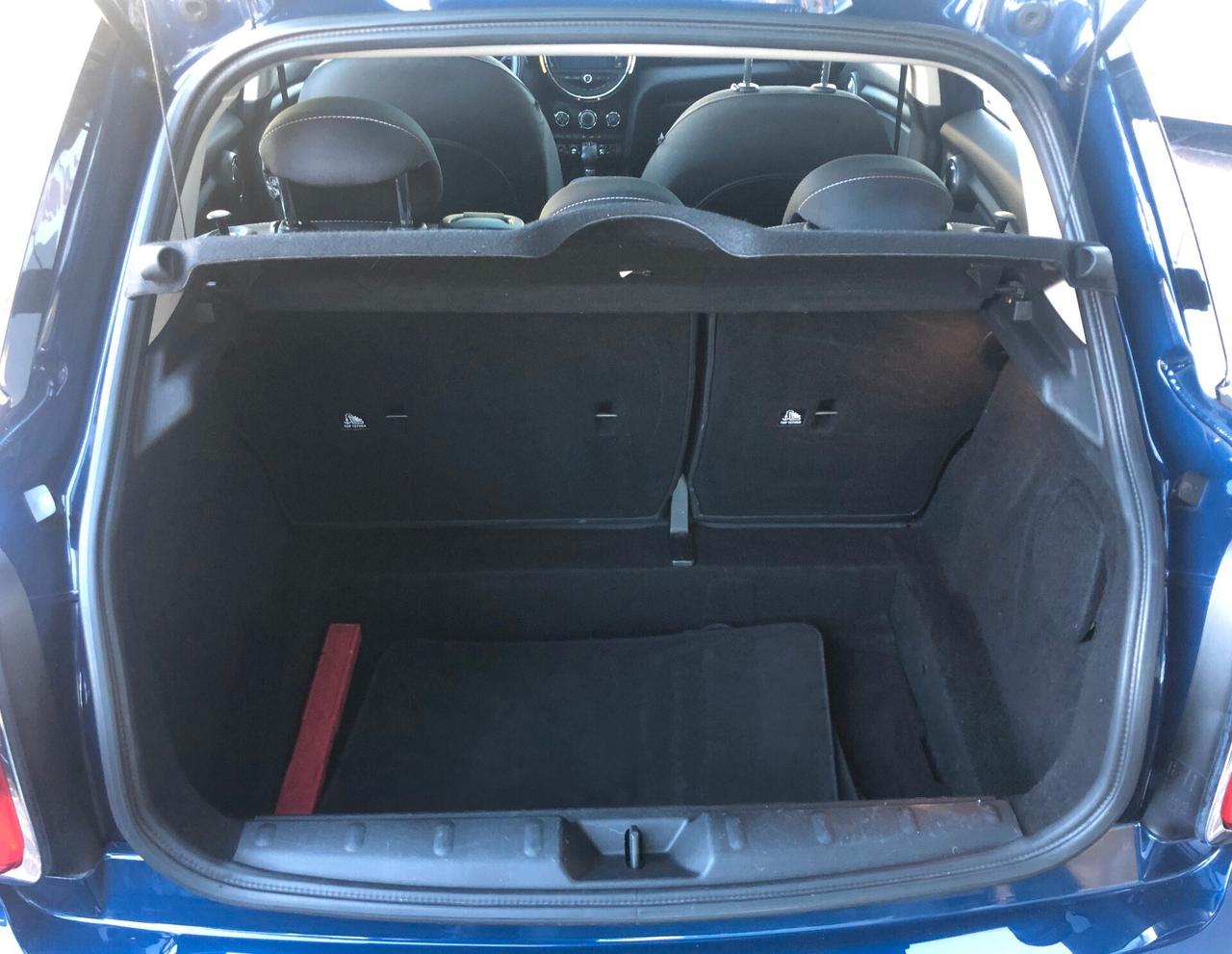 Mini Cooper D 5porte 1.5 Business auto tetto panoramico apribile