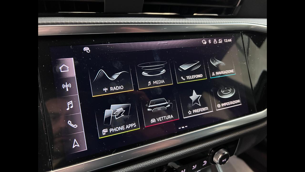 Audi Q3 45 TFSI E S TRONIC