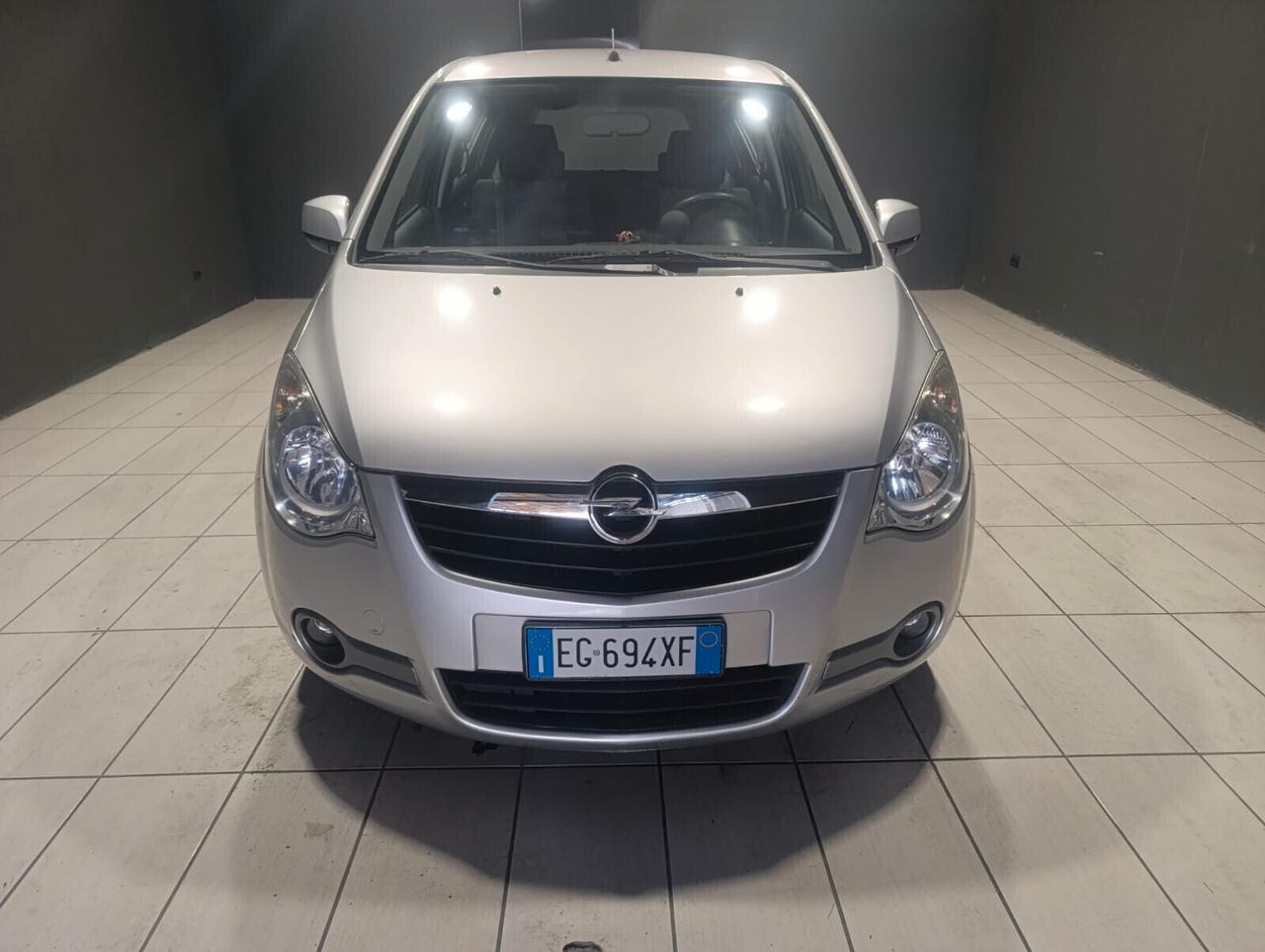 Opel Agila del 2011 1000 benzina 70.000 km