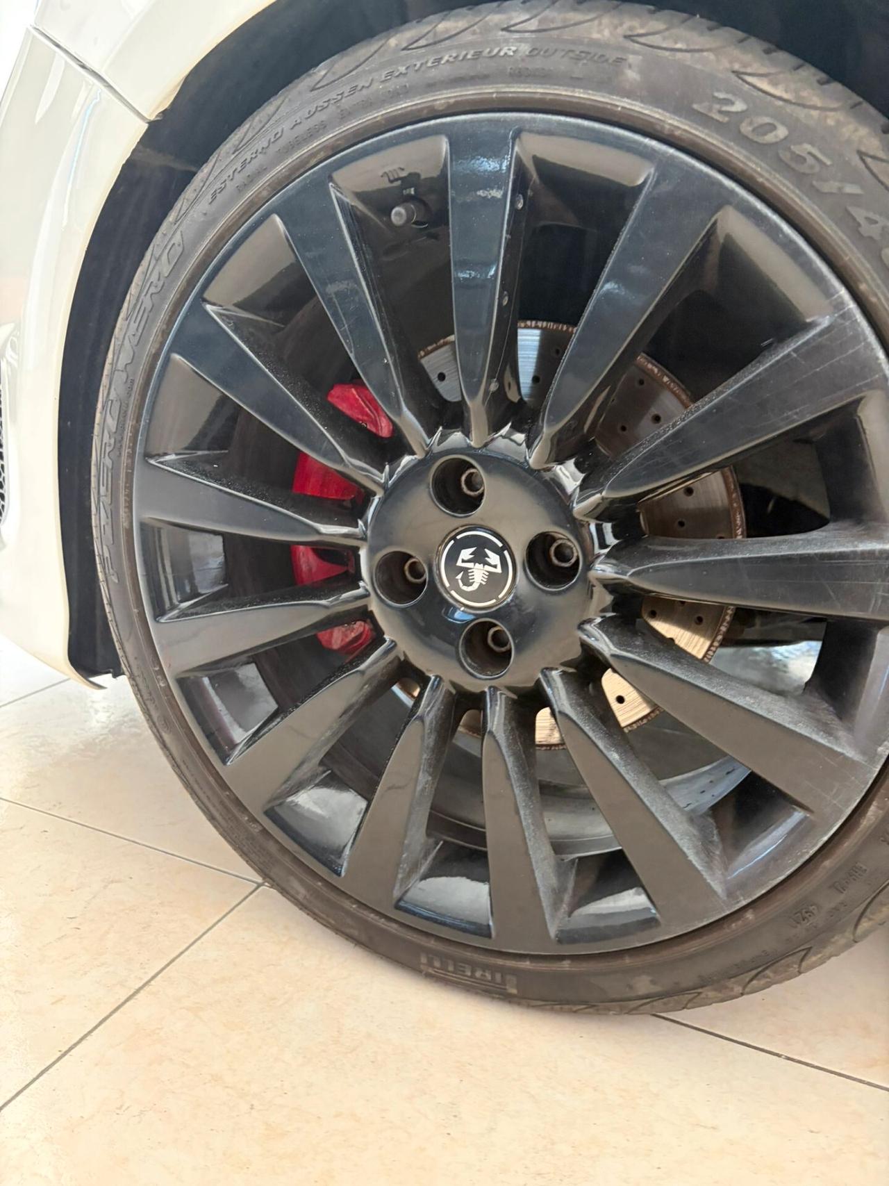 Abarth 595 1.4 Turbo T-Jet 140 CV