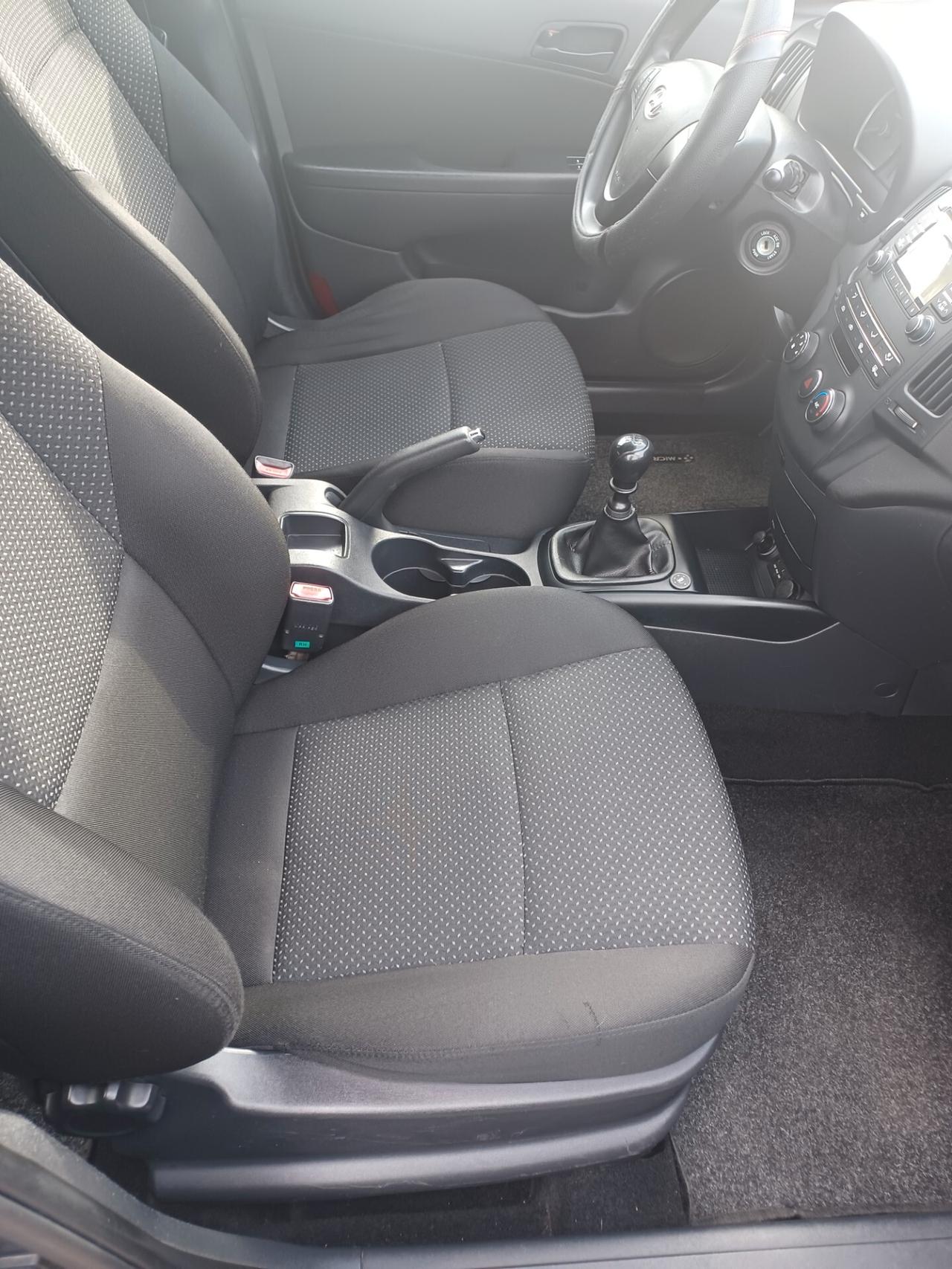 Hyundai i30 1.4 S.W. Blue Drive GPL