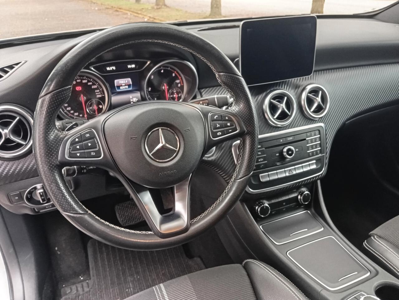 Mercedes-benz A 180 d A180 Automatic Sport Permute