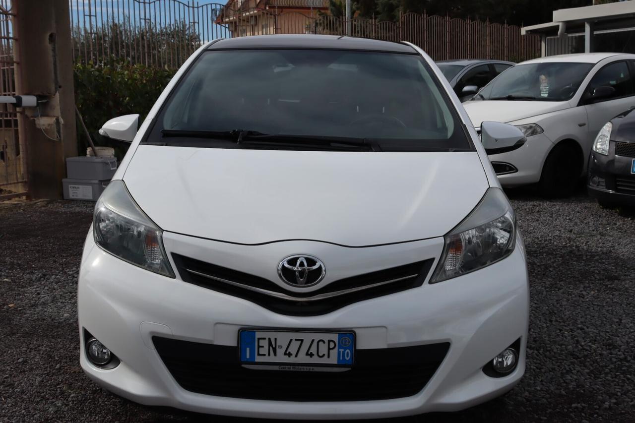 Toyota Yaris 1.4 D-4D 5 porte PANORAMA C.AUTOMATICO