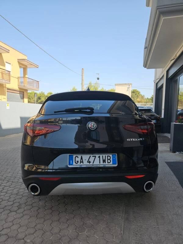 Alfa Romeo Stelvio 2.2 t Sport Tech rwd 160cv auto