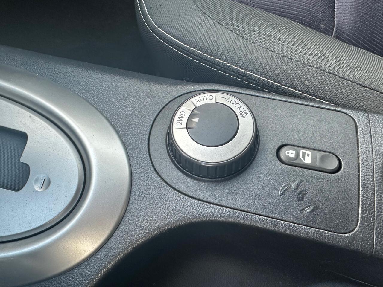 Nissan Qashqai Qashqai+2 2.0 dCi DPF 4WD aut. n-tec solo 80.000 km !!