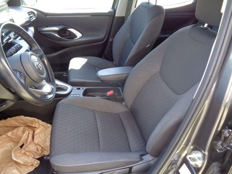 Toyota Yaris Yaris 1.5h Business