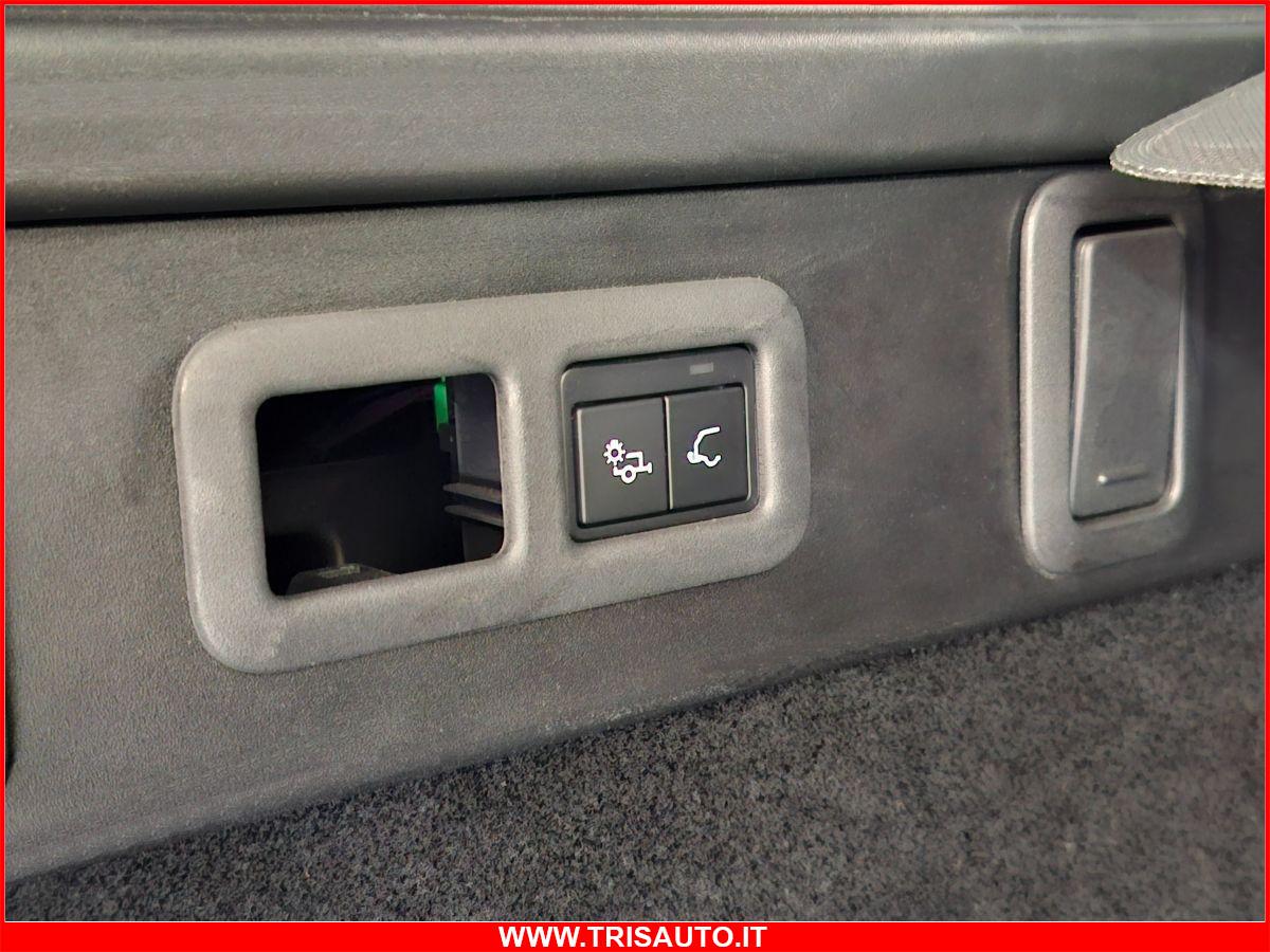 LAND ROVER Range Rover Velar 2.0d Aut. SE R-Dynamic MOTORE NUOVO (TETTO PANORAMICO APRIBILE)