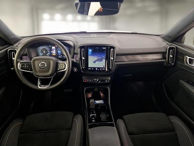 VOLVO XC40 T4 Recharge Plug-in auto Ultimate Bright