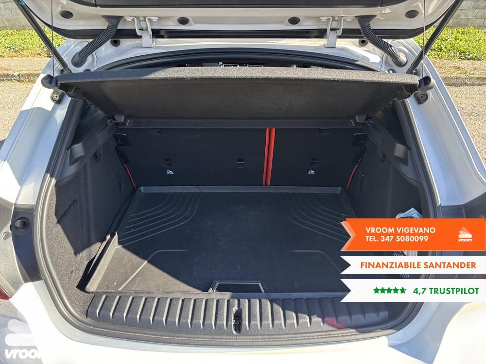 BMW Serie 1 (F40) 120i 5p. Msport