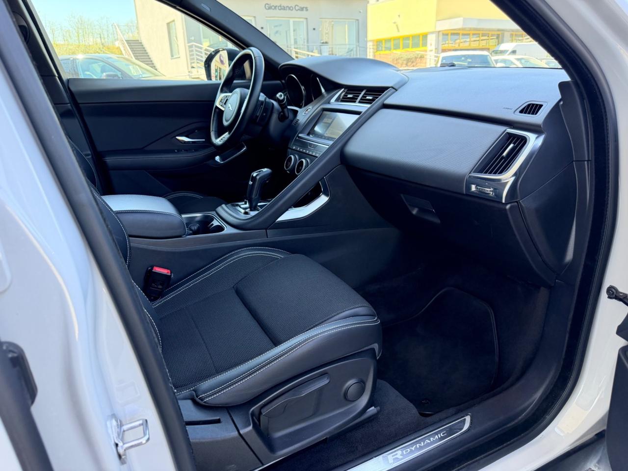 Jaguar E-Pace 2.0D 150 CV AWD aut. R-Dynamic HSE gesso