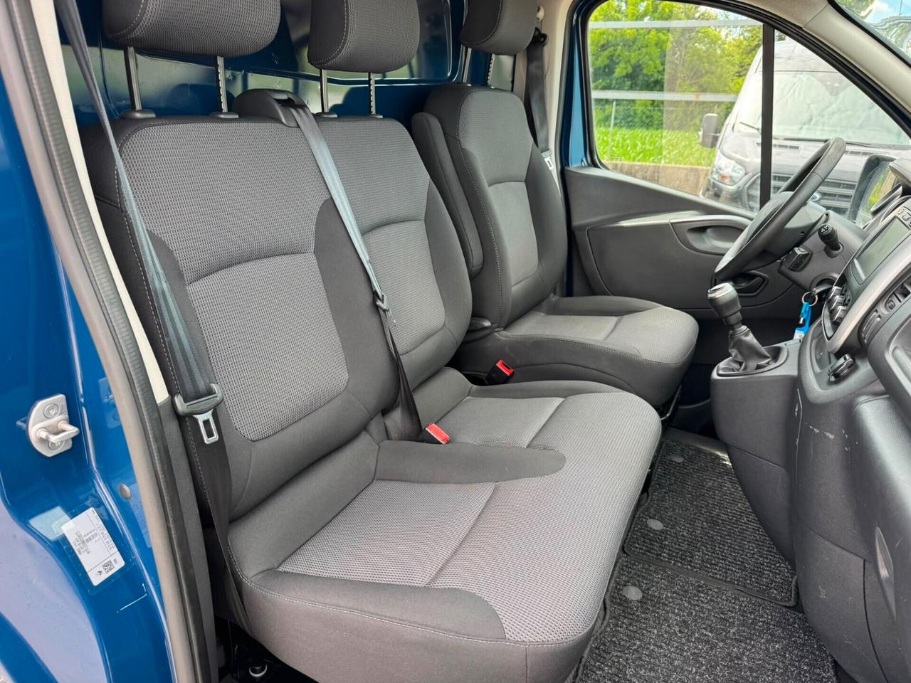Renault Trafic T29 2.0 dCi 120CV PC-TN Furgone Ice
