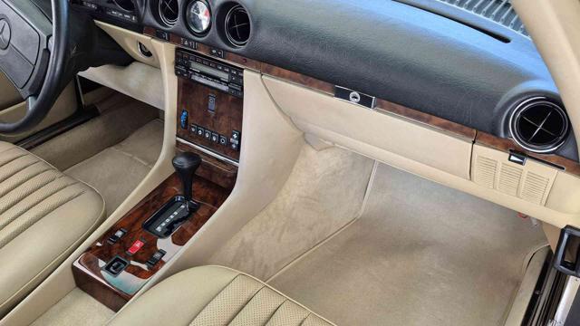 MERCEDES-BENZ SL 560 SL Roadster