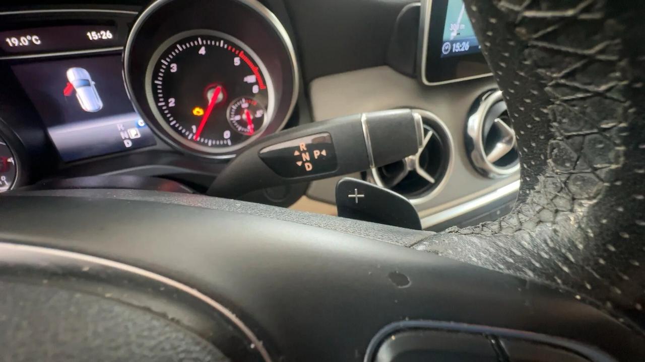 Mercedes-benz GLA 180 GLA 180 d Automatic Sport