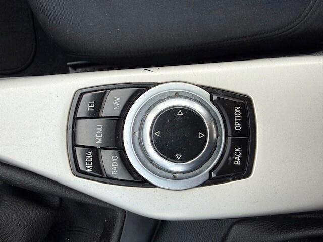 Bmw 118 118d 5p. Unique