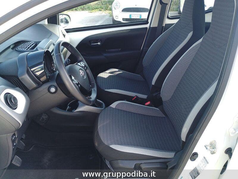 Toyota Aygo II 2018 5p 5p 1.0 x-business 72cv