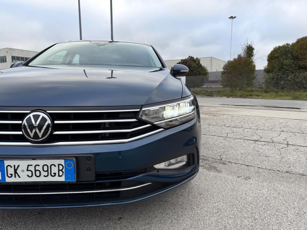 VOLKSWAGEN PASSAT 2.0 Tdi EVO Dsg-Virtual Led Navi