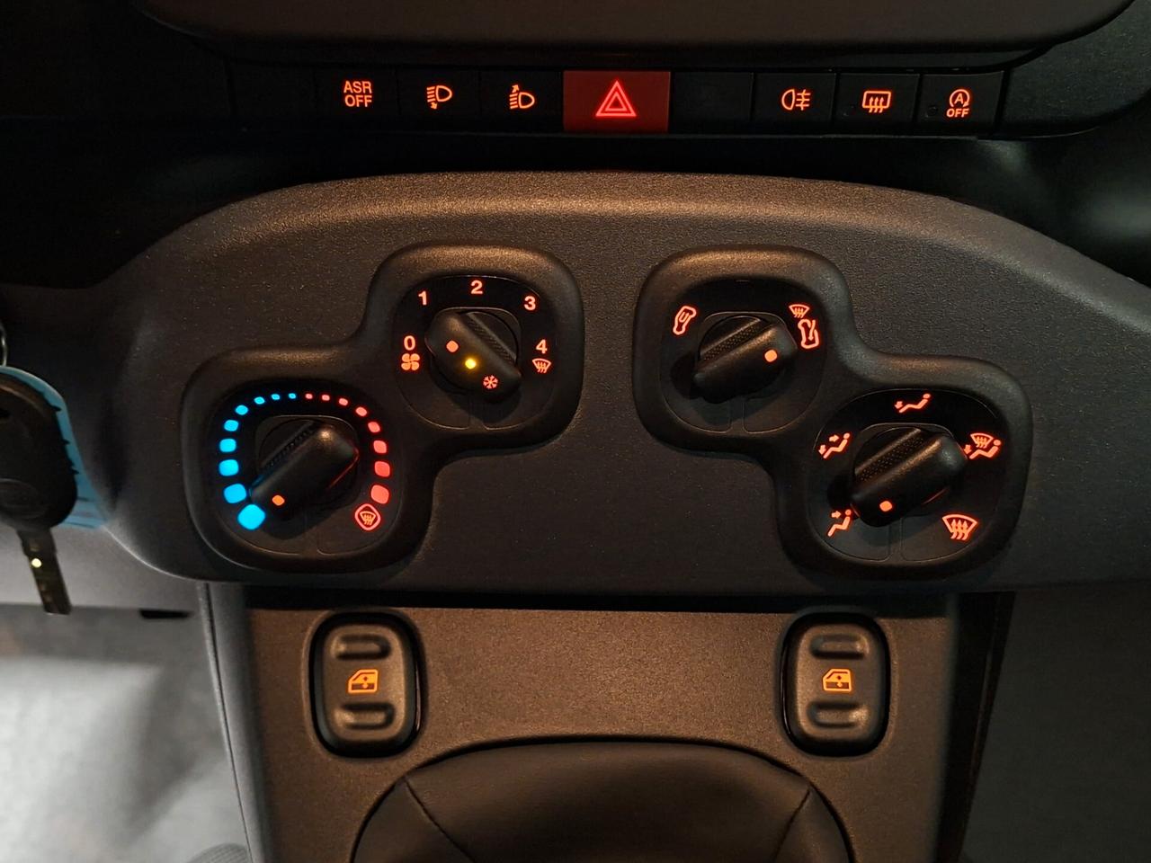 Fiat Panda 1.0 FireFly Hybrid 70CV Icon Km.0 (414)