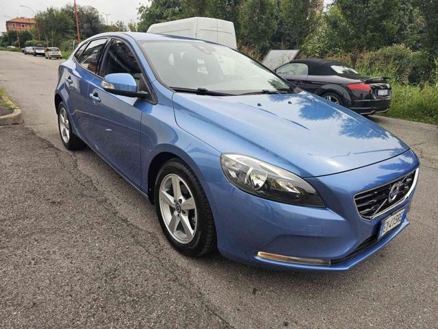 VOLVO V40 D2 1.6 SOLI 21.000KM
