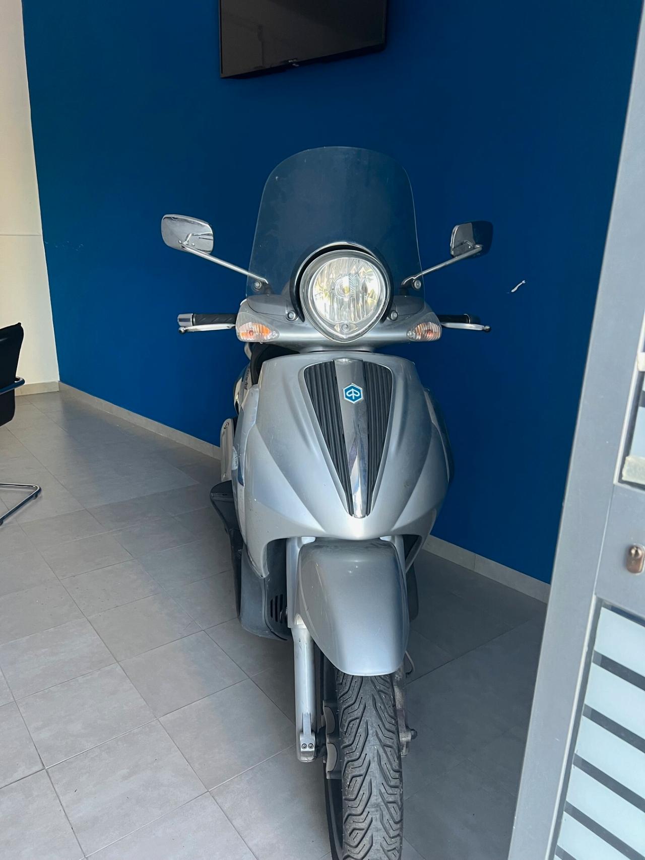 Piaggio Beverly 125