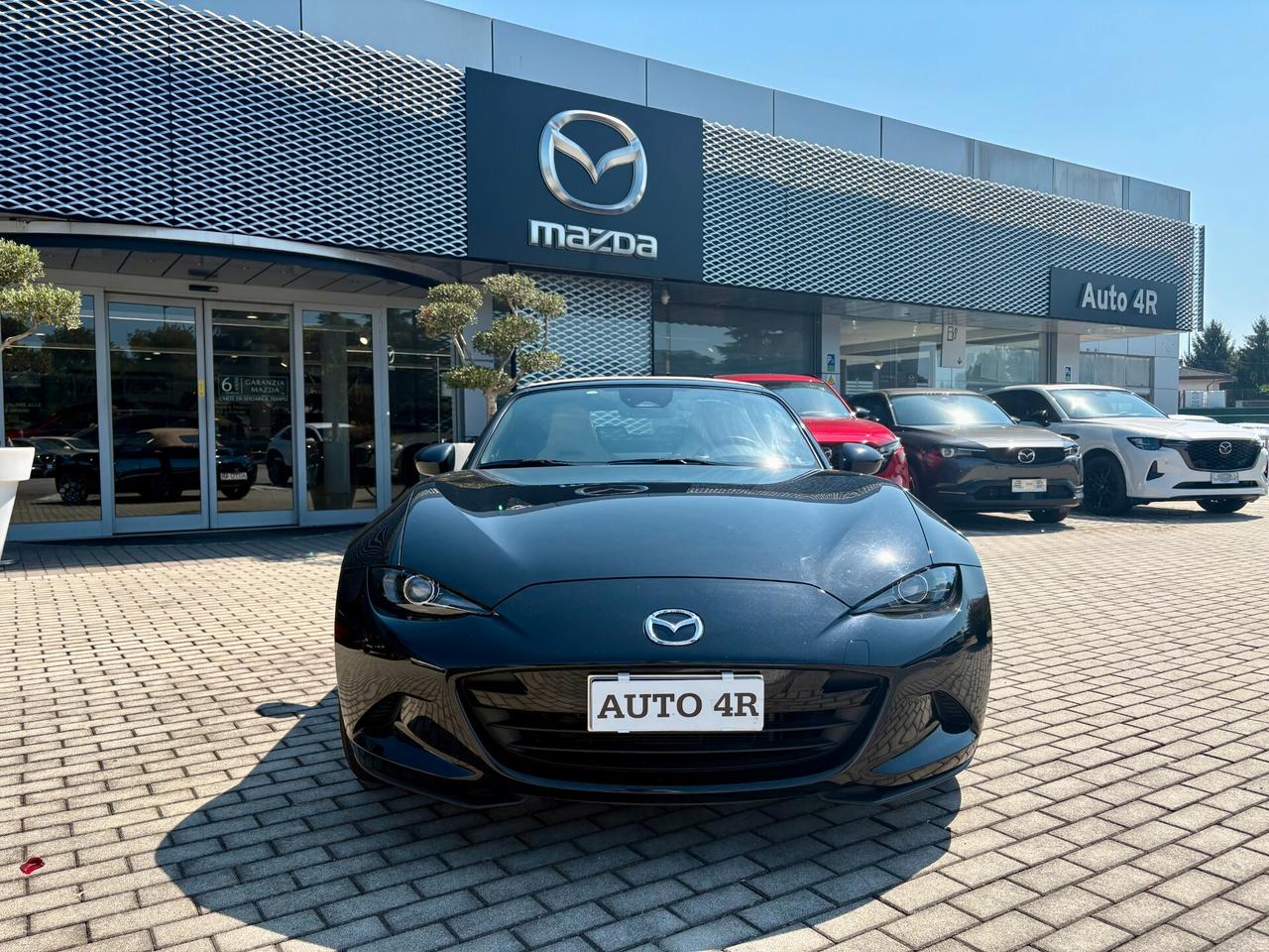 Mazda MX-5 1.5L Skyactiv-G Kazari