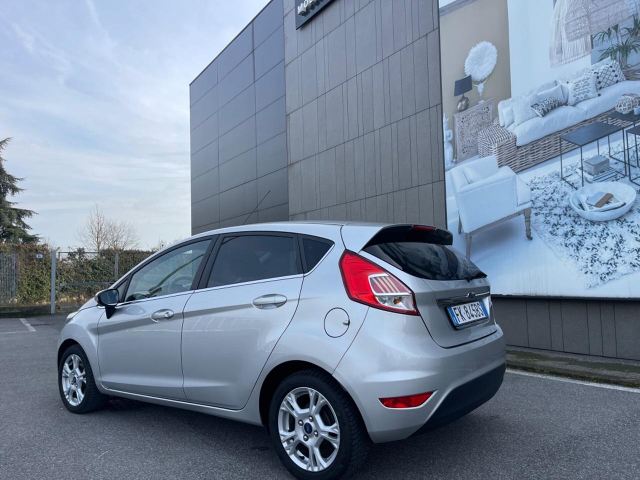 Ford Fiesta 1.5 TDCi 75CV 5 porte Titanium