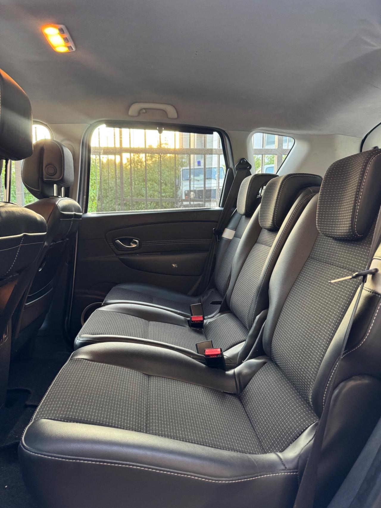 Renault Scenic Scénic X-Mod 1.5 dCi 110CV Luxe